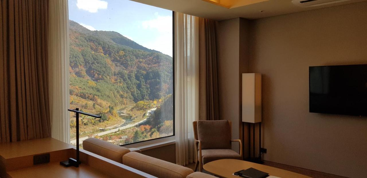 Park Roche Resort & Wellness Jeongseon Extérieur photo