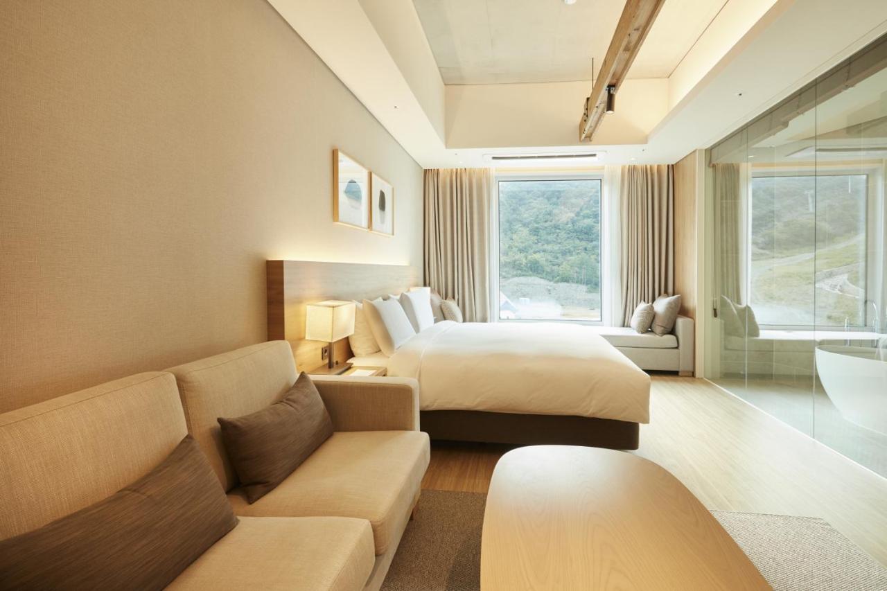 Park Roche Resort & Wellness Jeongseon Extérieur photo